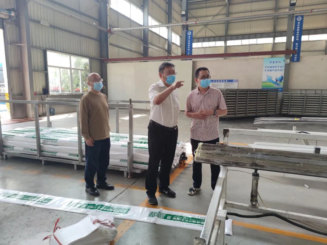 16644208566956731bJI.jpg clip_image001.jpg